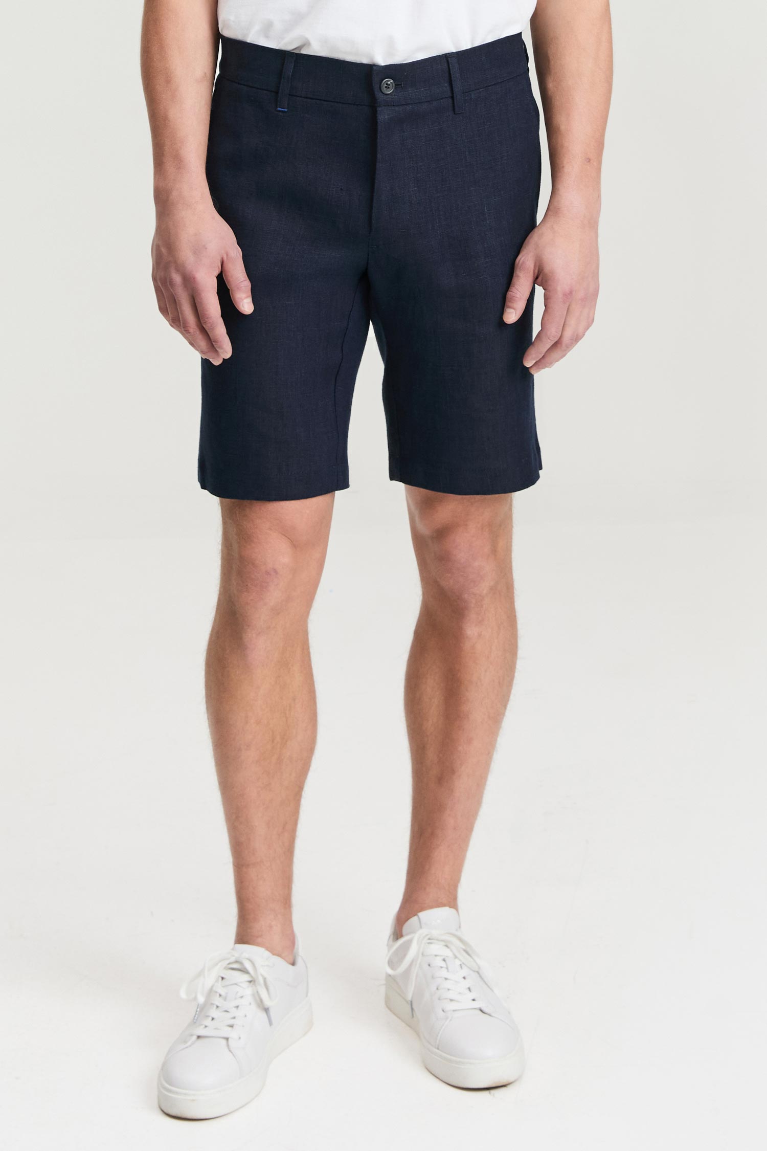 Teppo Linen Shorts