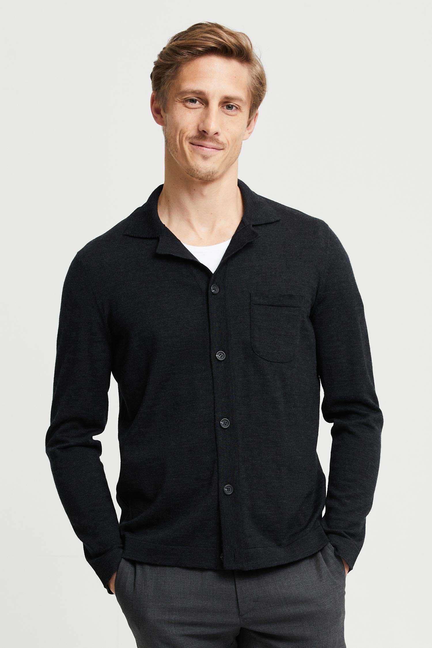 Frenn Eero sustainable premium quality extra fine merino wool knitted shirt anthracite