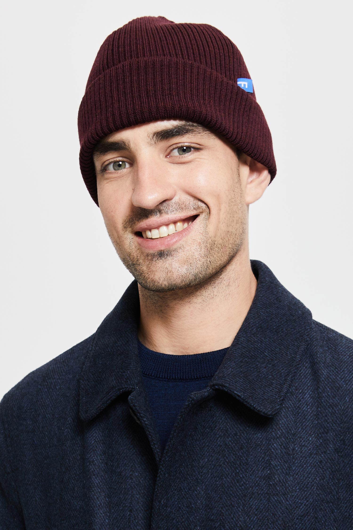 Niilo Merino Wool Beanie Wine